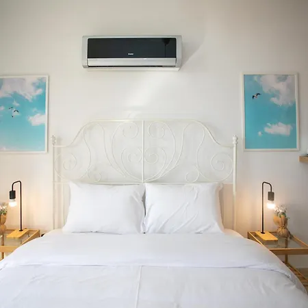 Palmove Makenzy Ria Larnaca