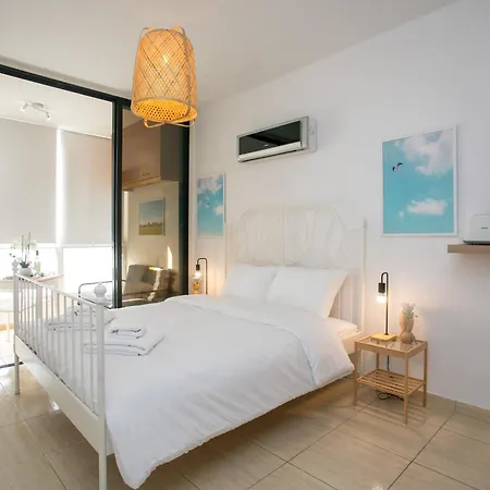 Palmove Makenzy Ria Apartamento *