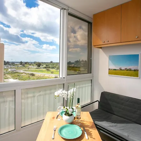 Palmove Makenzy Ria * Larnaca