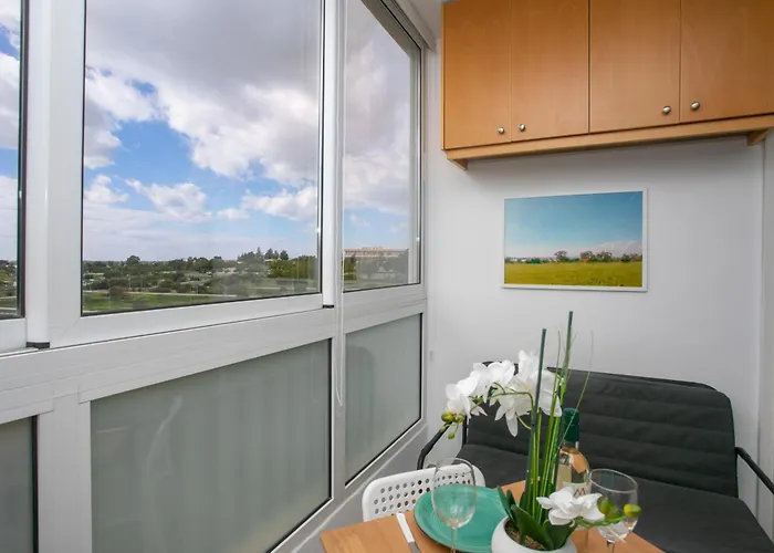 Palmove Makenzy Ria * Larnaca